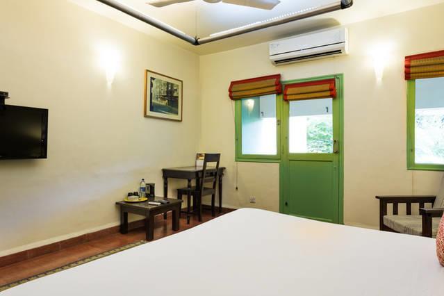 G 49 Bed & Breakfast Nueva Delhi Exterior foto